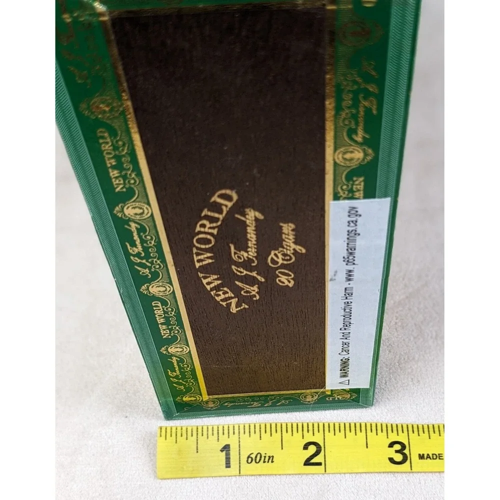 New World Cameroon Select Empty‎ Box Storage Man Cave Jewelry Trinket